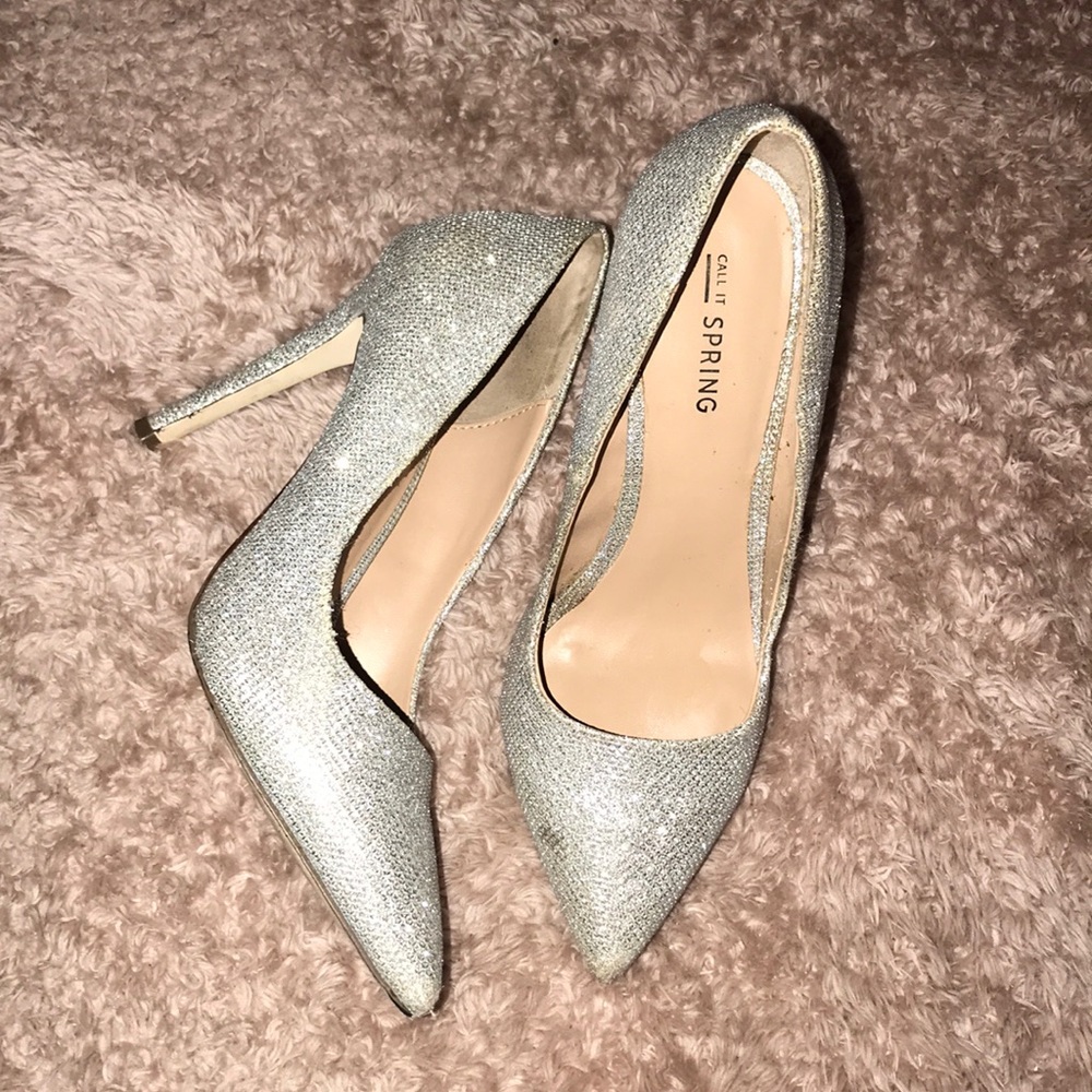 Heels - Picture 2 of 4